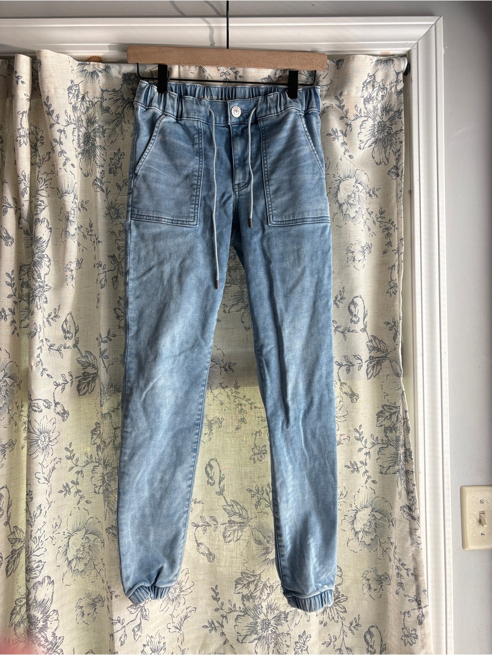 American Eagle Next Level Stretch Soft Knit Jegging Joggers